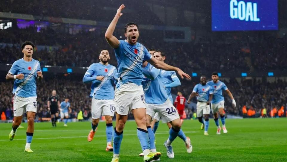 开云体育-利好！曼城主力后腰周中欧冠复出 场上战术作用已超越金球先生